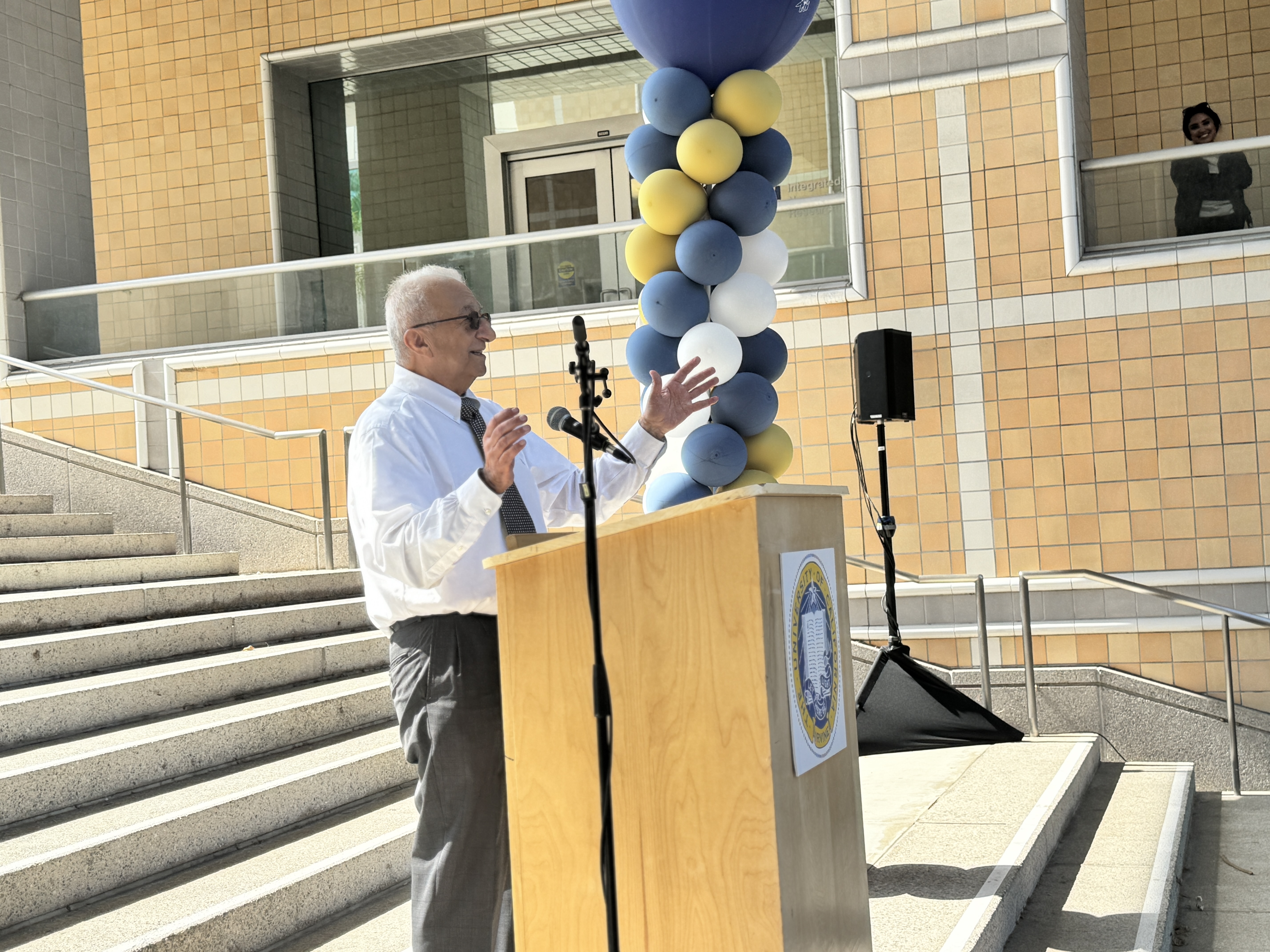 Interim Dean Faryar Jabbari welcomes students at the Dean's Welcome