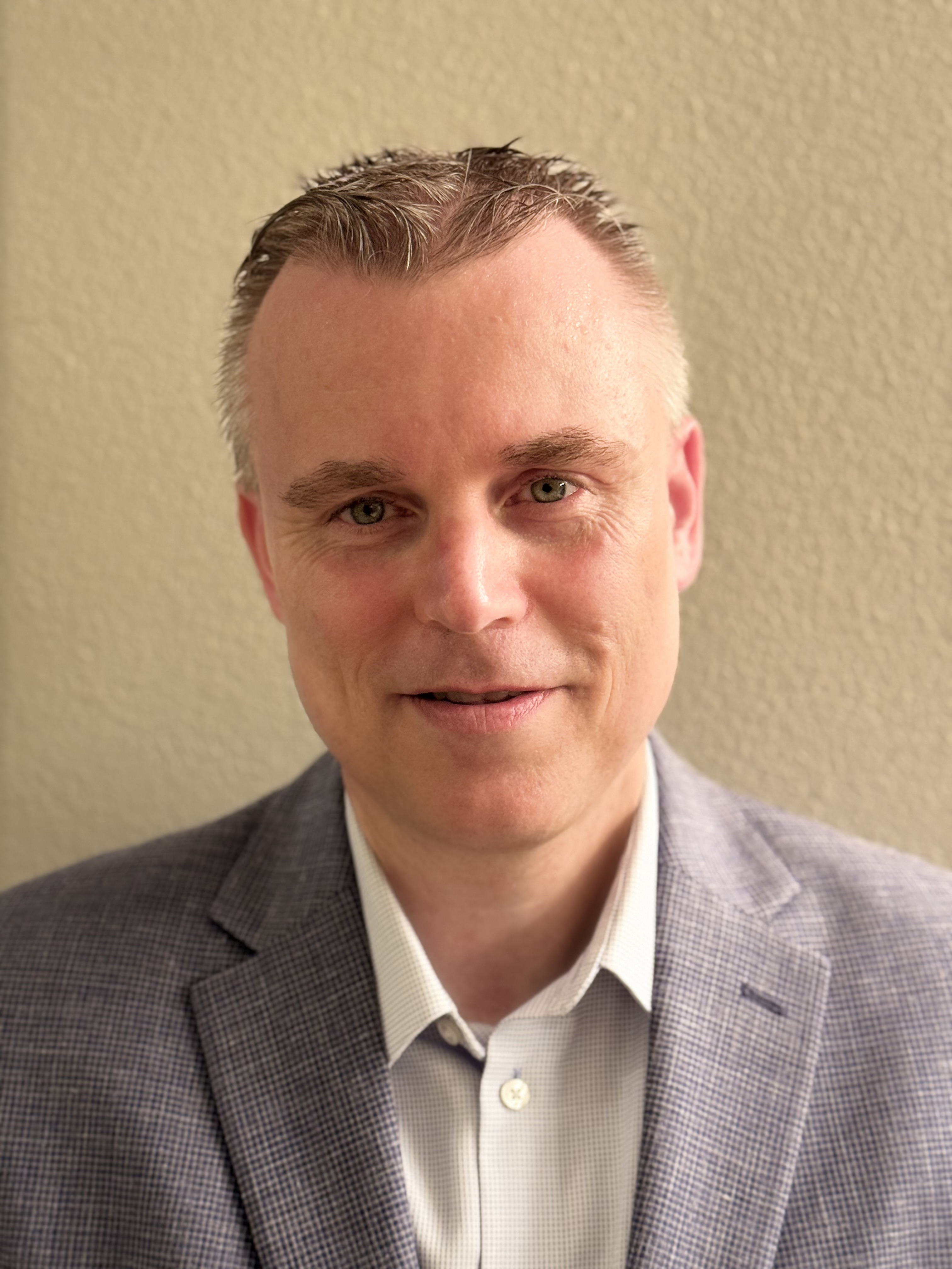 Jasper Vrugt is named a fellow of the Soil Science Society of America.